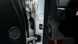Image 28/38 of Mercedes-Benz 300 SL (1990)