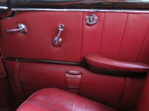 Bild 30/73 von Mercedes-Benz 220 S Cabriolet (1957)