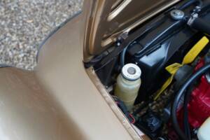 Image 12/50 of Volvo 1800 E (1972)