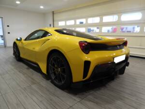 Imagen 3/15 de Ferrari 488 Pista (2020)
