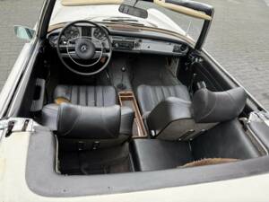 Bild 22/50 von Mercedes-Benz 280 SL (1969)