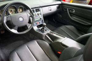 Image 24/41 of Mercedes-Benz SLK 230 Kompressor (1998)