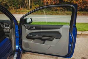 Image 38/50 of Ford Focus RS (2010)