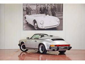 Image 33/132 of Porsche 911 Speedster 3.2 (1989)