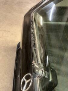 Afbeelding 52/74 van Mercedes-Benz 220 TE (1993)