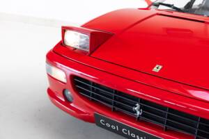 Afbeelding 27/40 van Ferrari F 355 Berlinetta (1996)