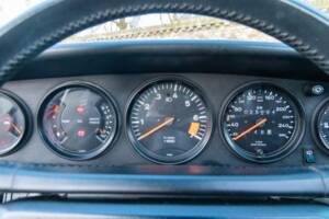 Bild 38/50 von Porsche 911 Carrera 3.2 (1988)