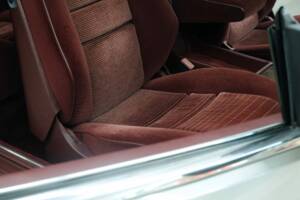 Bild 39/50 von Mercedes-Benz 560 SEC (1986)