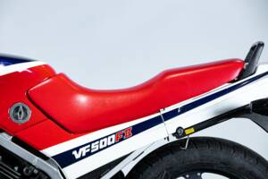 Bild 33/50 von Honda VF 500 F (1986)