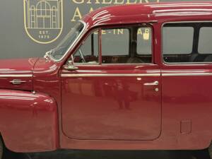 Image 14/50 of Volvo P 210 Duett (1962)