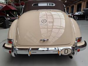 Bild 22/26 von Mercedes-Benz 220 Cabriolet A (1953)