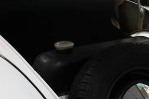 Image 42/44 of Volkswagen Beetle 1200 Export "Oval" (1956)