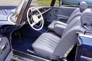 Image 2/13 of Mercedes-Benz 300 SE (1967)