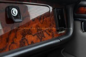 Immagine 13/46 di Jaguar XJ 12 (1986)