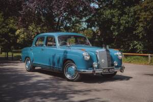 Image 28/50 of Mercedes-Benz 220 a (1956)