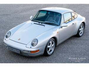 Image 2/26 of Porsche 911 Carrera (1997)