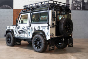 Immagine 5/30 di Land Rover Defender 90 Works V8 (2012)