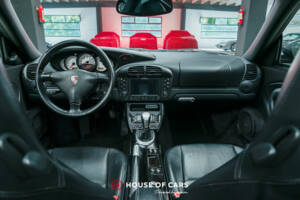 Image 22/24 of Porsche 911 Carrera (2002)