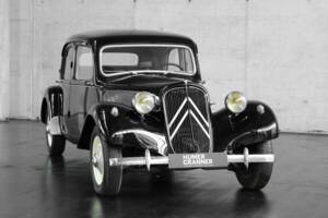Image 6/50 of Citroën Traction Avant 11 BL (1953)