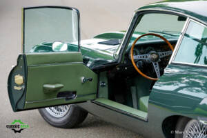 Image 4/61 de Jaguar Type E (2+2) (1969)