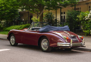 Immagine 4/24 di Jaguar XK 150 3.8 S DHC (1960)