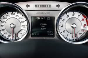 Image 30/40 of Mercedes-Benz SLS AMG Roadster (2011)