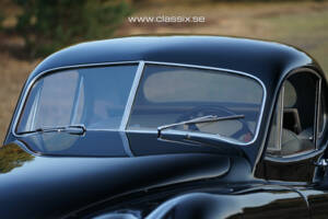 Immagine 16/22 di Jaguar XK 120 FHC (1952)