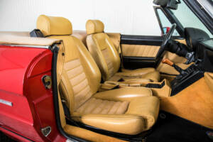 Immagine 15/50 di Alfa Romeo 2.0 Spider (1991)
