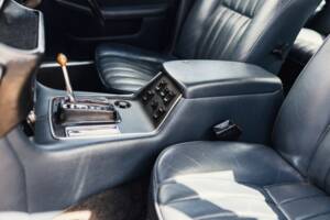 Imagen 42/50 de Jaguar XJ 6 4.2 (1982)