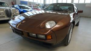 Bild 36/50 von Porsche 928 S (1986)