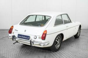Afbeelding 25/50 van MG MGB GT (1972)