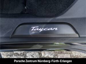 Obraz 33/49 pojazdu Porsche Taycan Turbo S Cross Turismo (2021)