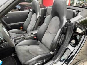 Bild 20/36 von Porsche 911 Carrera 4 GTS (2011)