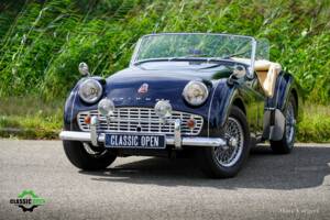 Image 14/46 of Triumph TR 3A (1958)