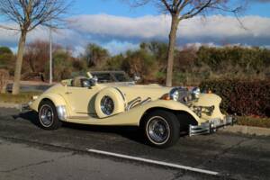 Image 1/9 of Excalibur Roadster IV (1984)