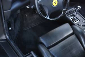 Bild 19/50 von Ferrari F 355 Berlinetta (1996)
