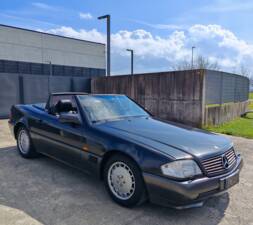 Image 11/42 of Mercedes-Benz 300 SL-24 (1992)