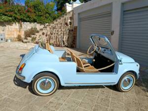 Bild 41/50 von FIAT 500 L (1971)