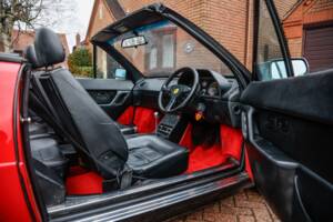 Image 30/42 of Ferrari Mondial T (1990)