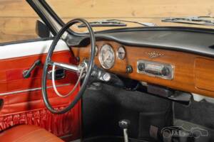 Image 10/29 of Volkswagen Karmann Ghia 1500 (1969)