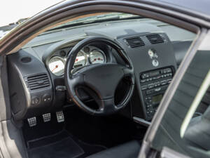 Image 14/56 of Aston Martin V12 Vanquish S (2005)