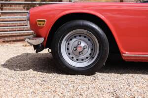 Image 27/50 de Triumph TR 6 (1973)