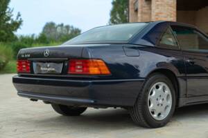 Image 11/50 of Mercedes-Benz SL 320 (1995)