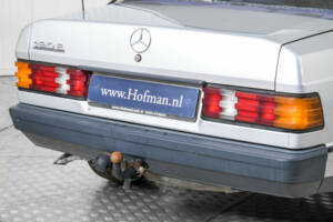 Image 26/50 of Mercedes-Benz 190 E (1986)