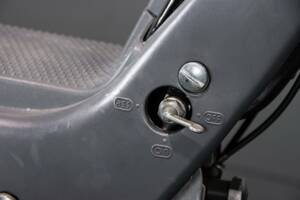 Bild 34/49 von Piaggio DUMMY (2002)
