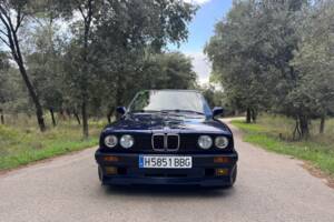 Bild 1/42 von BMW 325i (1991)
