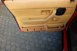 Image 35/75 de Volvo 240 (1986)