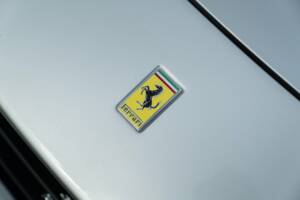 Image 34/50 of Ferrari F12berlinetta (2013)