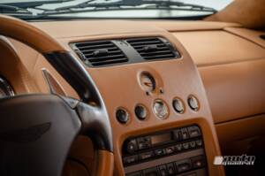 Afbeelding 12/19 van Aston Martin V12 Vanquish S (2005)