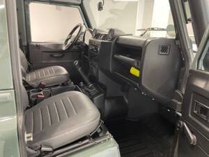Imagen 25/33 de Land Rover Defender 90 (2014)
